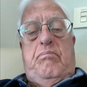 Meet your Posher, Gil